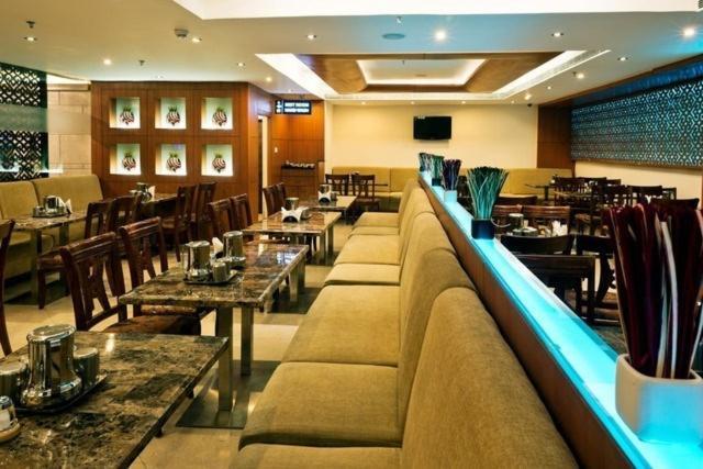 Hotel Southern Grand Vijayawada Luaran gambar